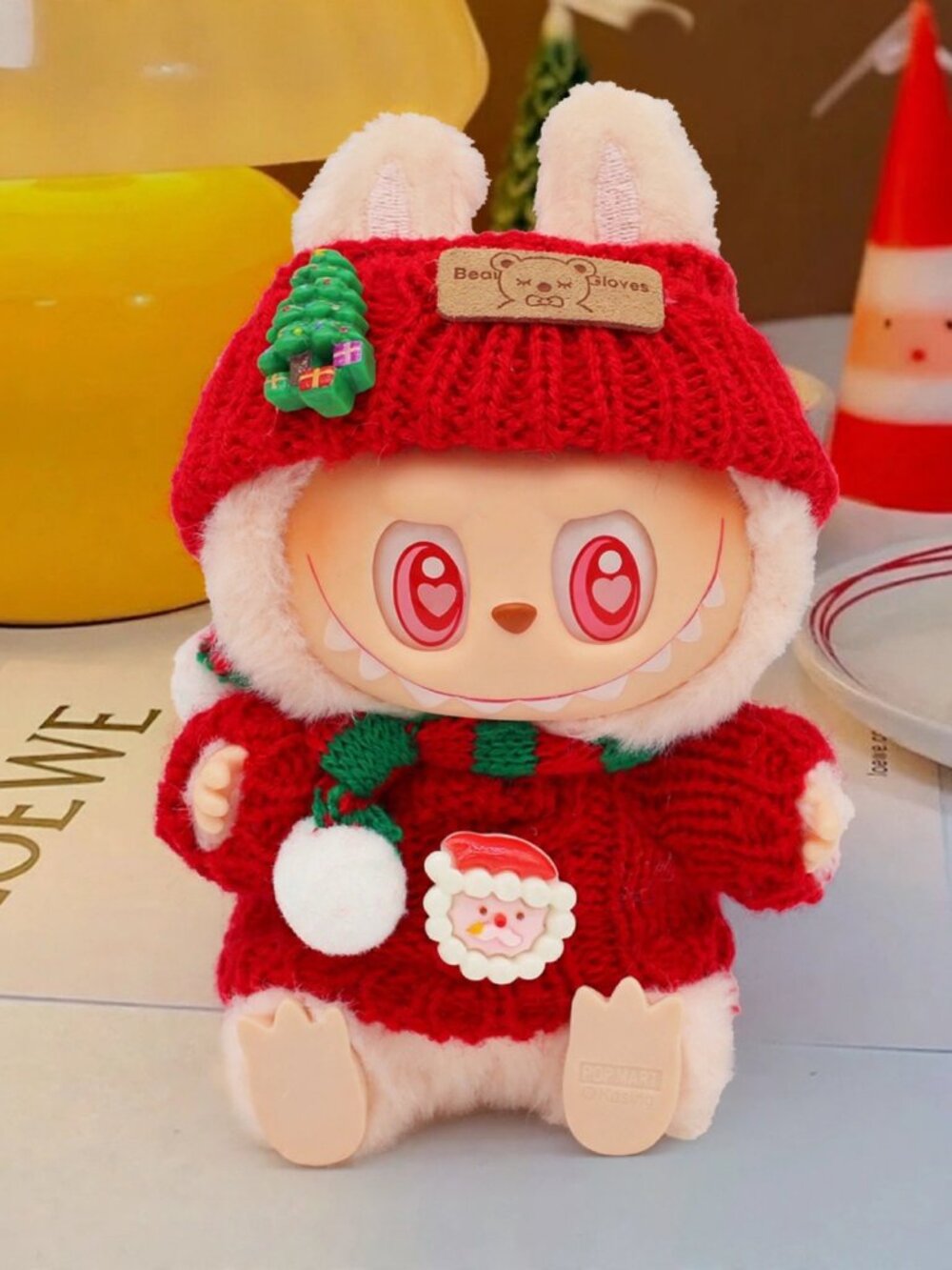 Labubu 17cm Doll Outfit – Red Christmas Knit Set, Santa Brooch Brand New